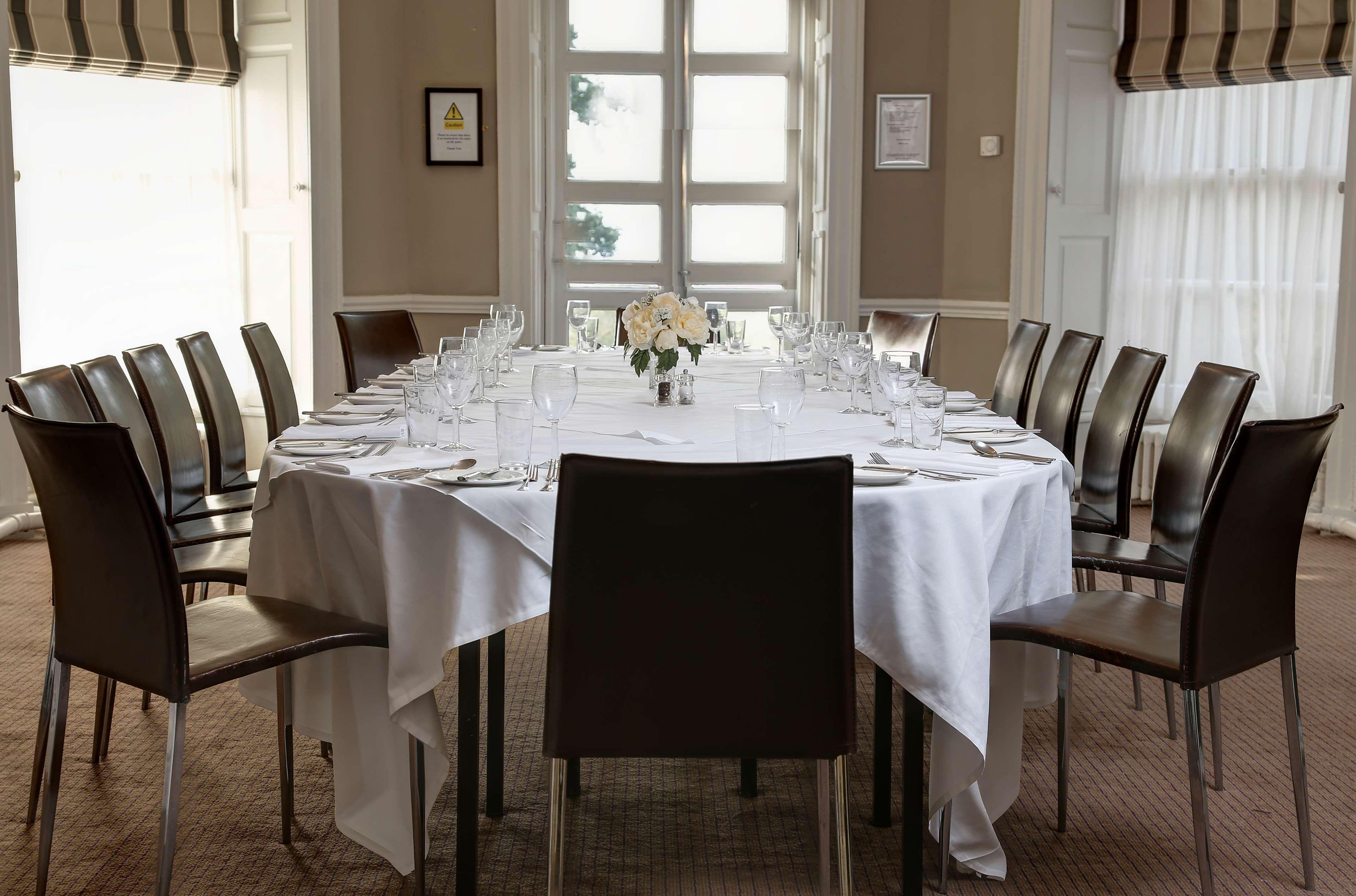Best Western Plus Aston Hall Hotel Экстерьер фото