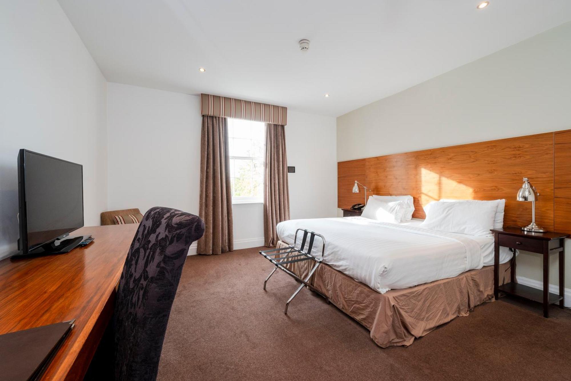 Best Western Plus Aston Hall Hotel Экстерьер фото